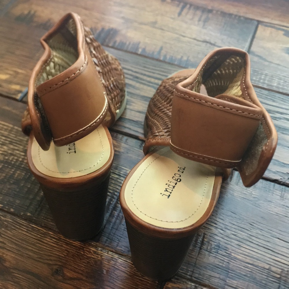 NWT Sandals - Picture 3 of 4